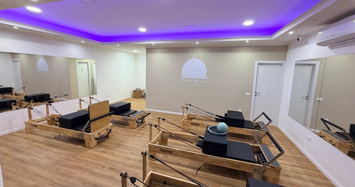 Macchina Pilates Reformer nello studio di Fregene